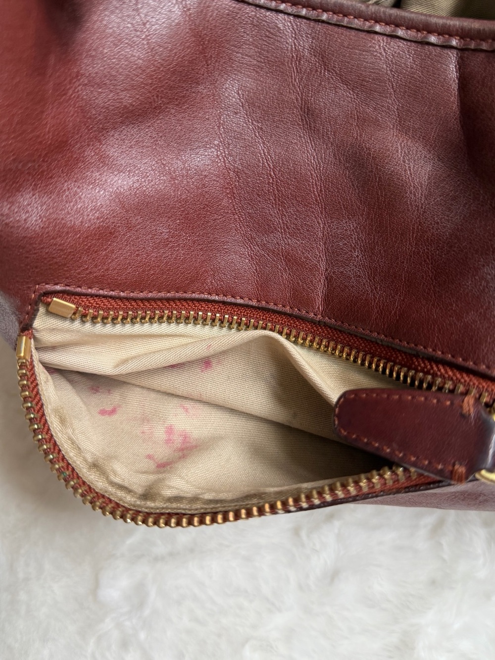 COACH Burgundy Leather Vintage Bag with Gold-Tone Accents Boho - Picture 7 of 12